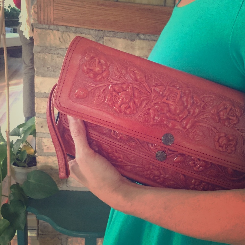 2 fold Vintage Leather Clutch with Flower Design